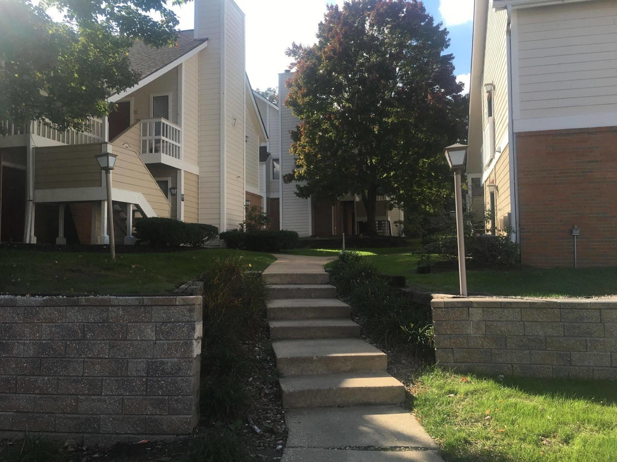 Fairbridge Inn & Suites - Akron Copley Township - West Exterior photo